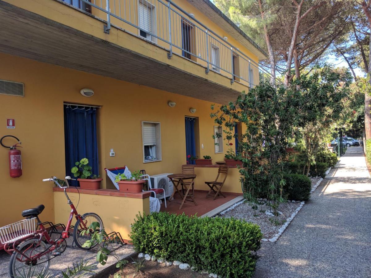 Residence Le Rose Marina Di Bibbona Luaran gambar