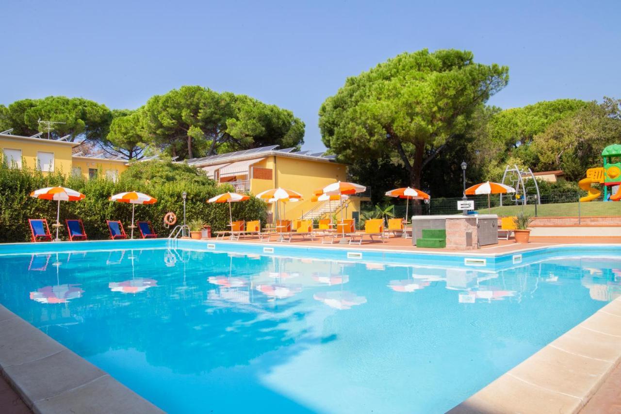 Residence Le Rose Marina Di Bibbona Luaran gambar