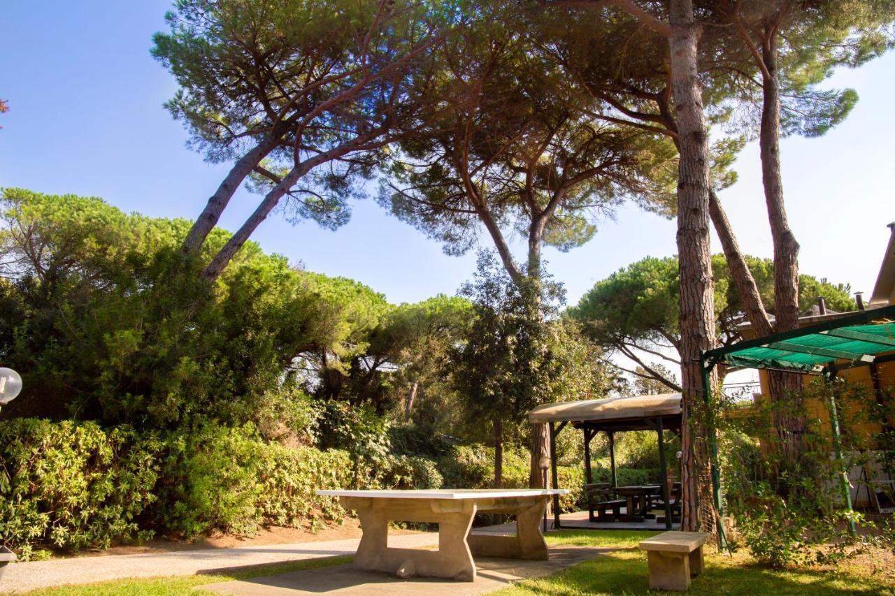 Residence Le Rose Marina Di Bibbona Luaran gambar