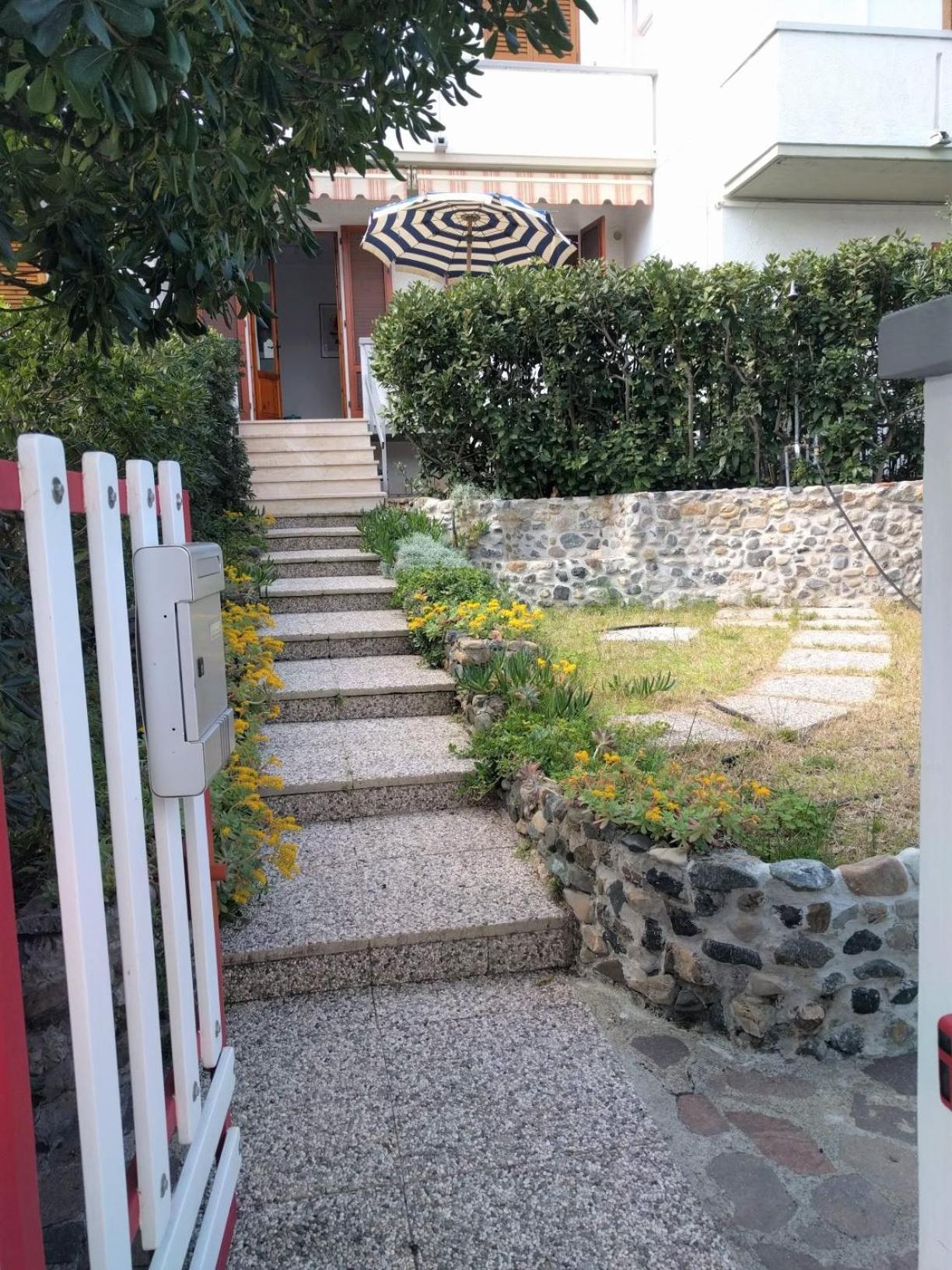 Residence Le Rose Marina Di Bibbona Luaran gambar