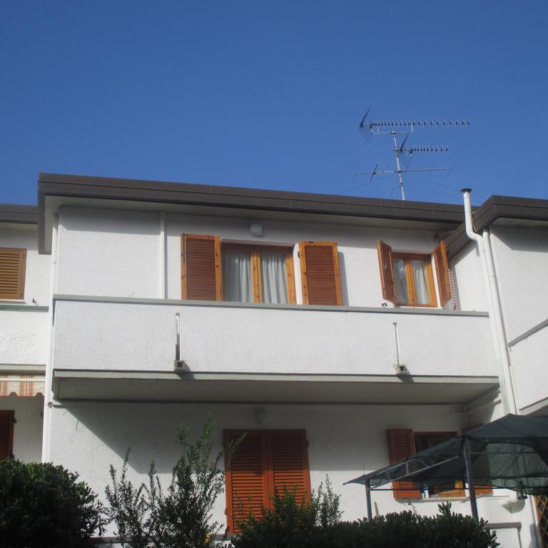 Residence Le Rose Marina Di Bibbona Luaran gambar