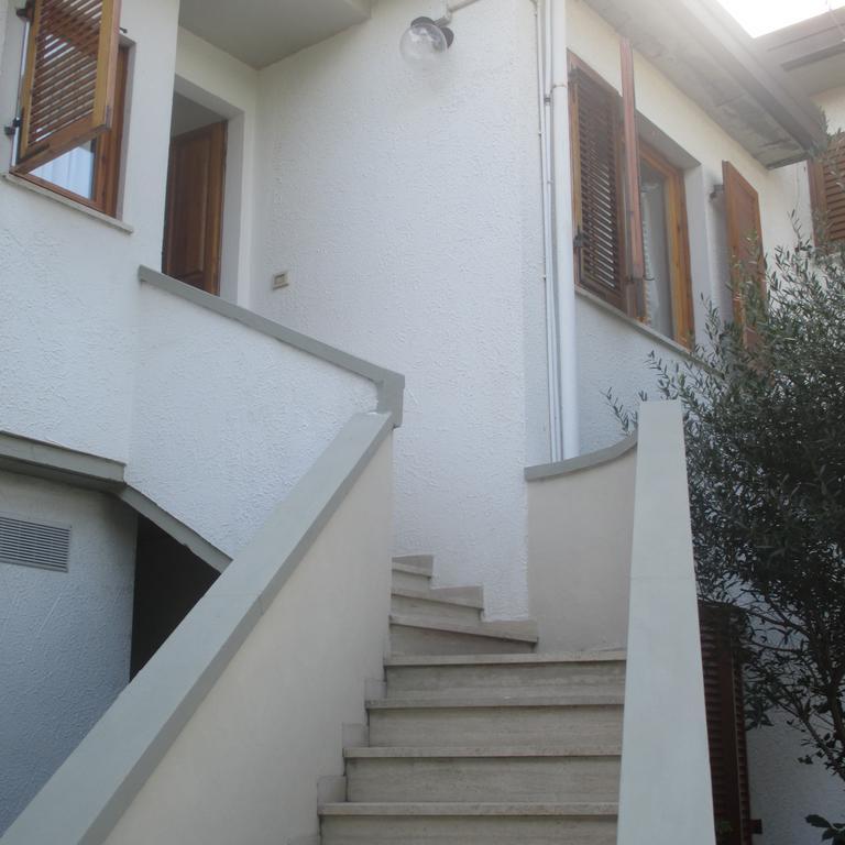 Residence Le Rose Marina Di Bibbona Luaran gambar