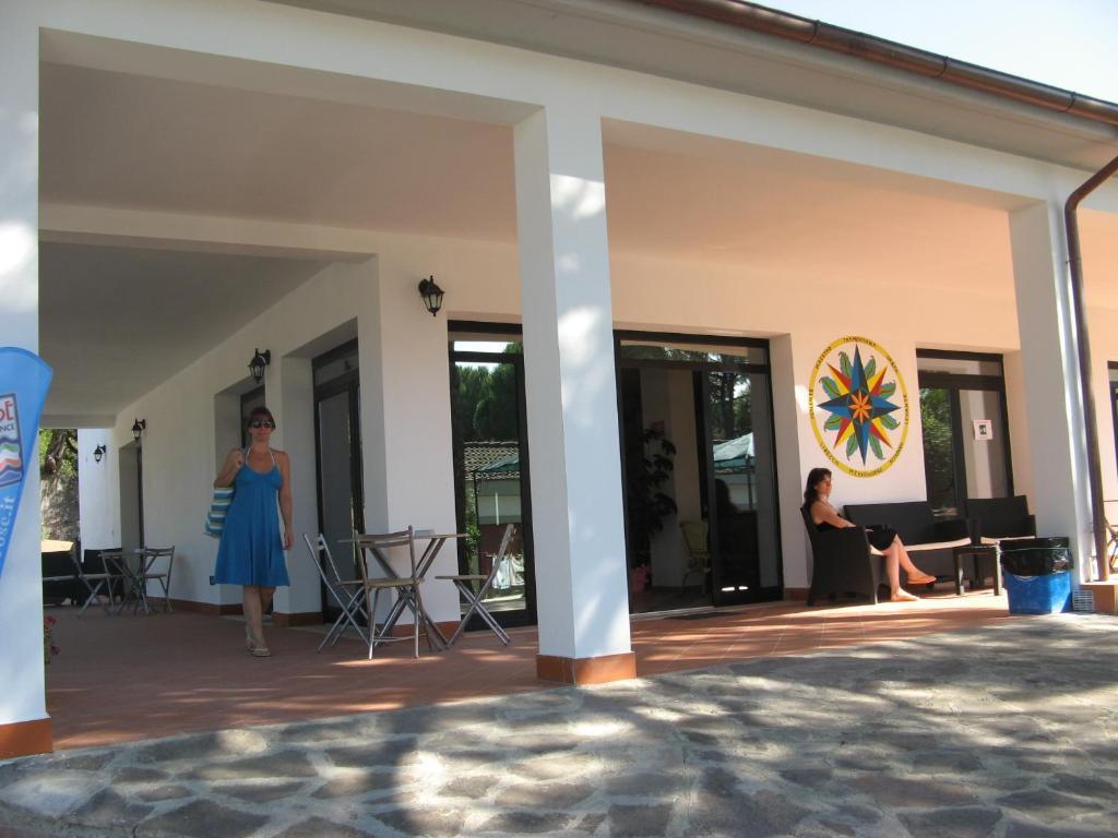 Residence Le Rose Marina Di Bibbona Luaran gambar
